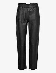 Selected Femme - SLFMARIE MW LEATHER PANTS B NOOS - party wear at outlet prices - black - 0