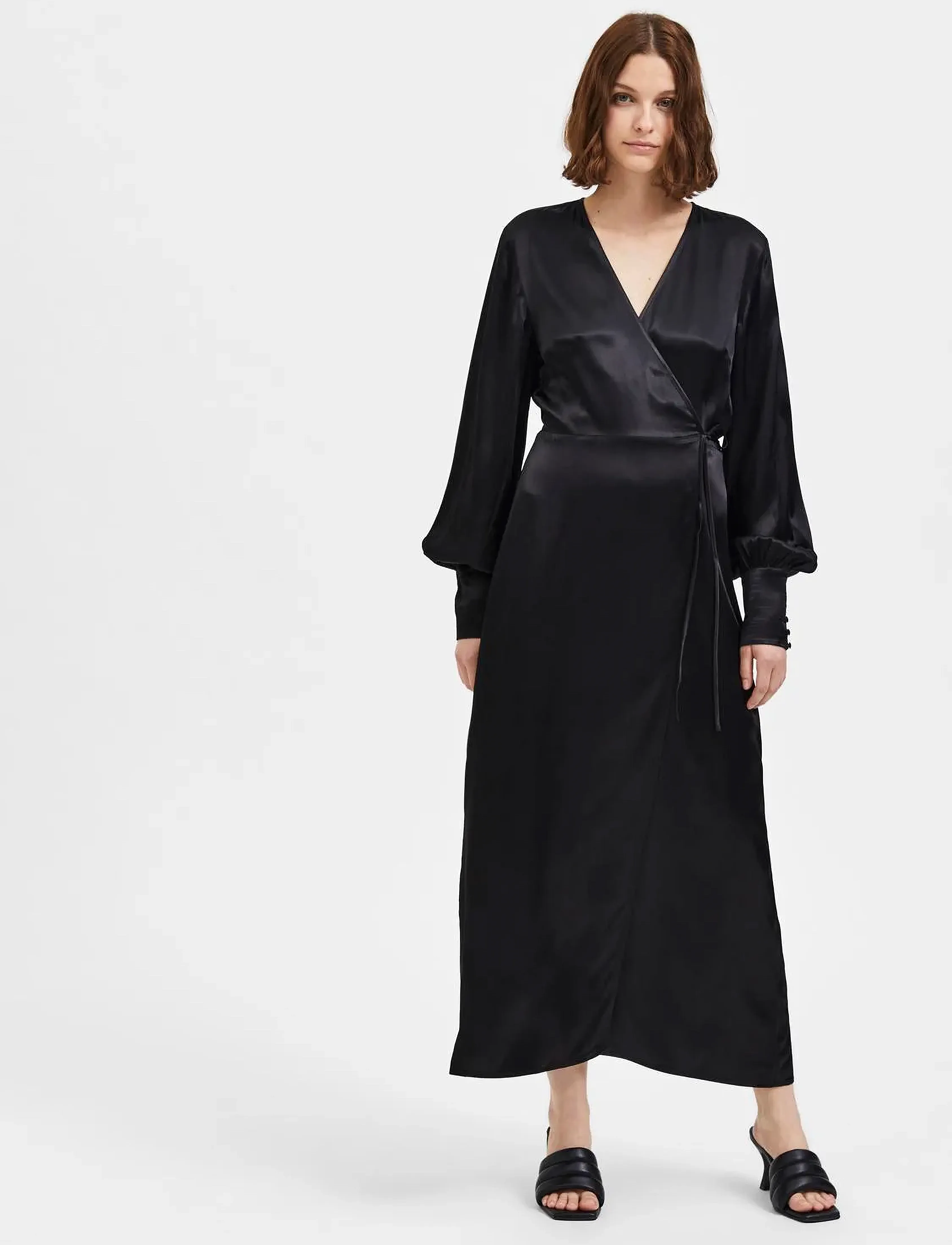 Selected - SLFLYRA LS ANKLE WRAP DRESS B - wickelkleider - black - 5