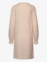 Selected Femme - SLFSIA JUMA LS KNIT O-NECK DRESS B - stickade klänningar - birch - 1