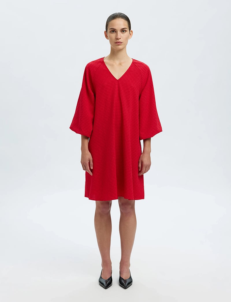 Selected - SLFAMIDA 3/4 SHORT DRESS B - sommerkleider - equestrian red - 0