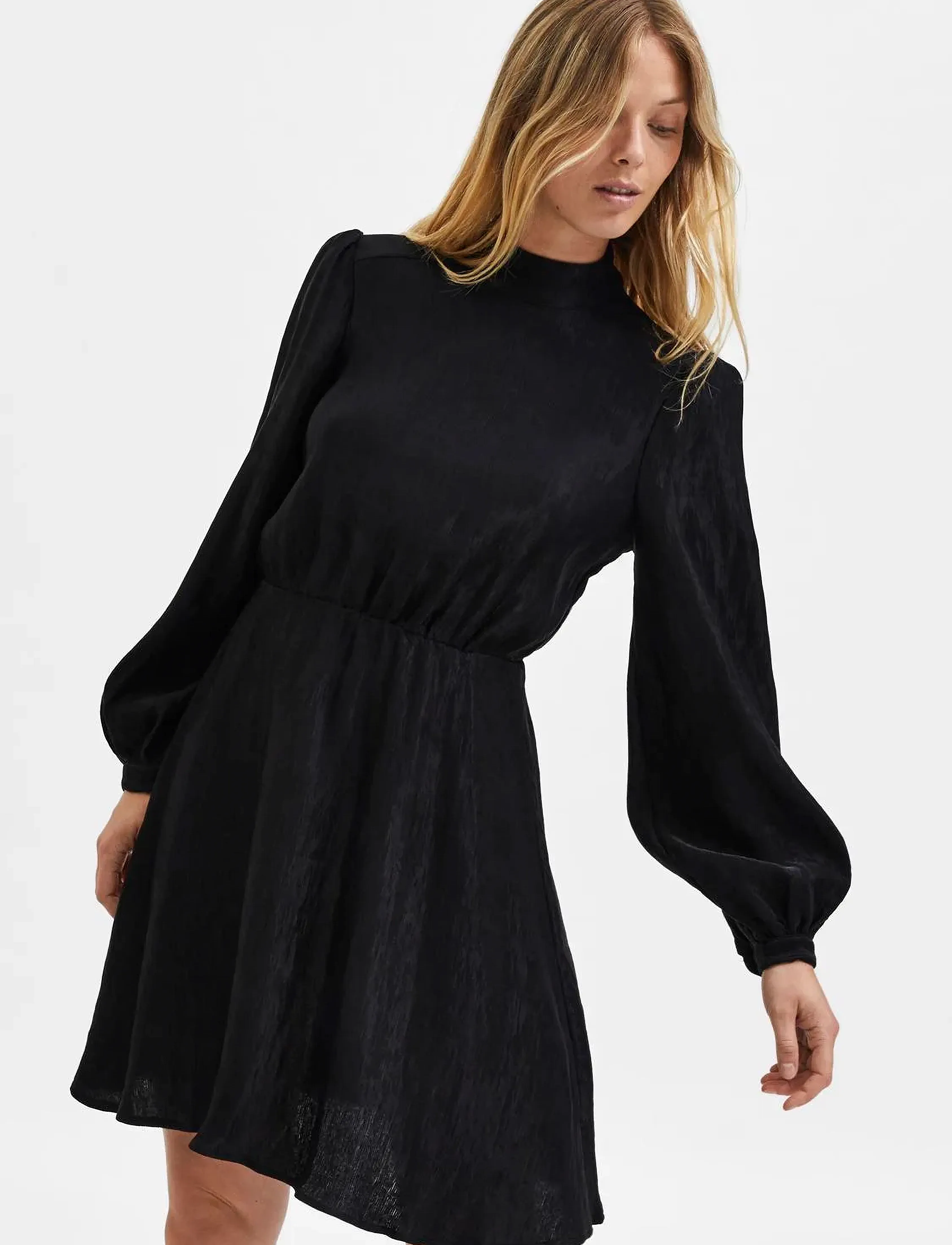 Selected - SLFMADINA LS SHORT DRESS B - festtøj til outletpriser - black - 5