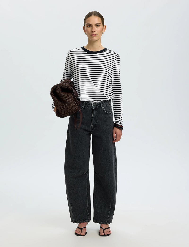 Selected - SLWESSENTIAL LS STRIPED O-NECK TEE NOOS - langärmlige tops - black - 5