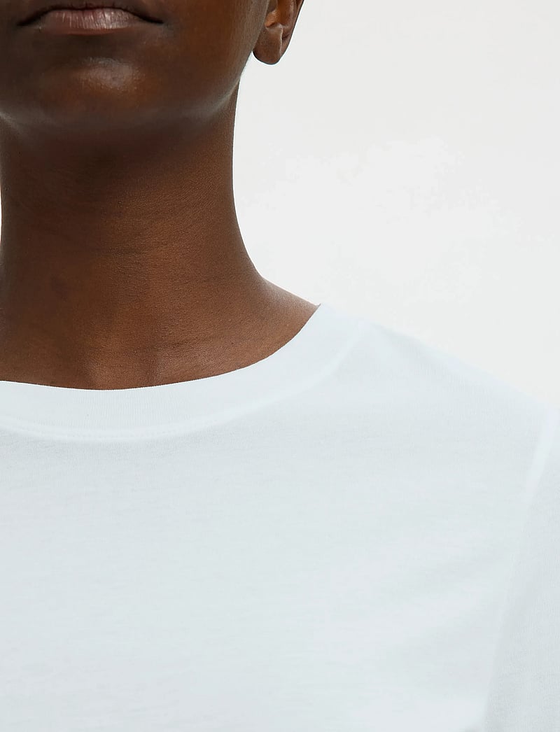 Selected - SLFESSENTIAL LS O-NECK TEE NOOS - long-sleeved tops - bright white - 4