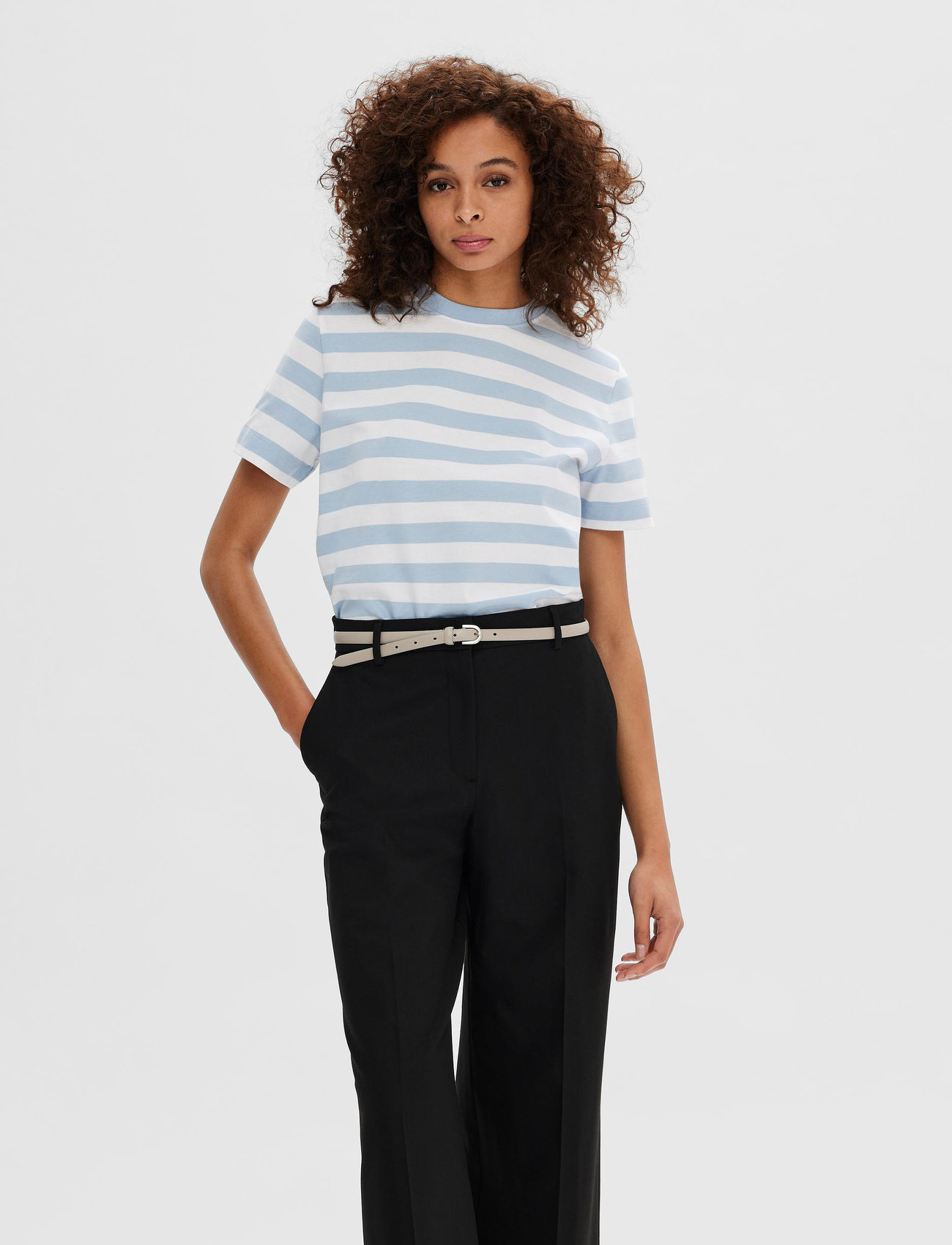 Selected Femme - SLFESSENTIAL SS STRIPED BOXY TEE NOOS - lägsta priserna - cashmere blue - 1