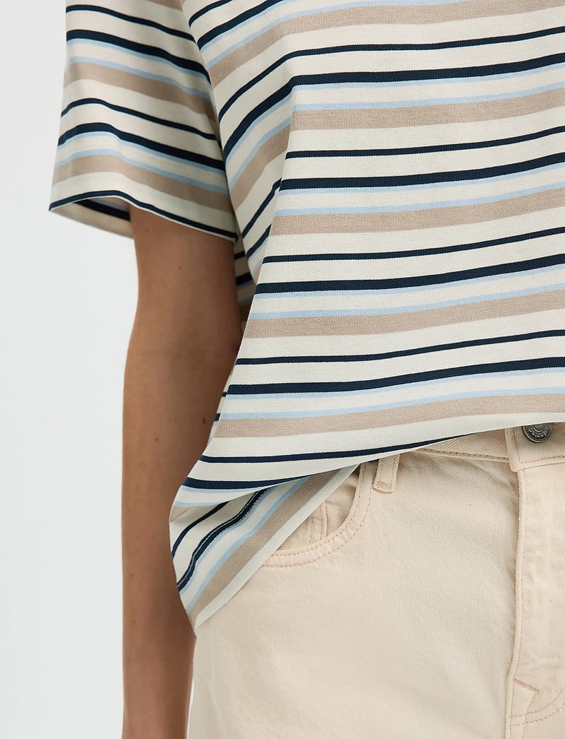 Selected - SLWESSENTIAL SS STRIPED BOXY TEE NOOS - t-shirts - cashmere blue - 4