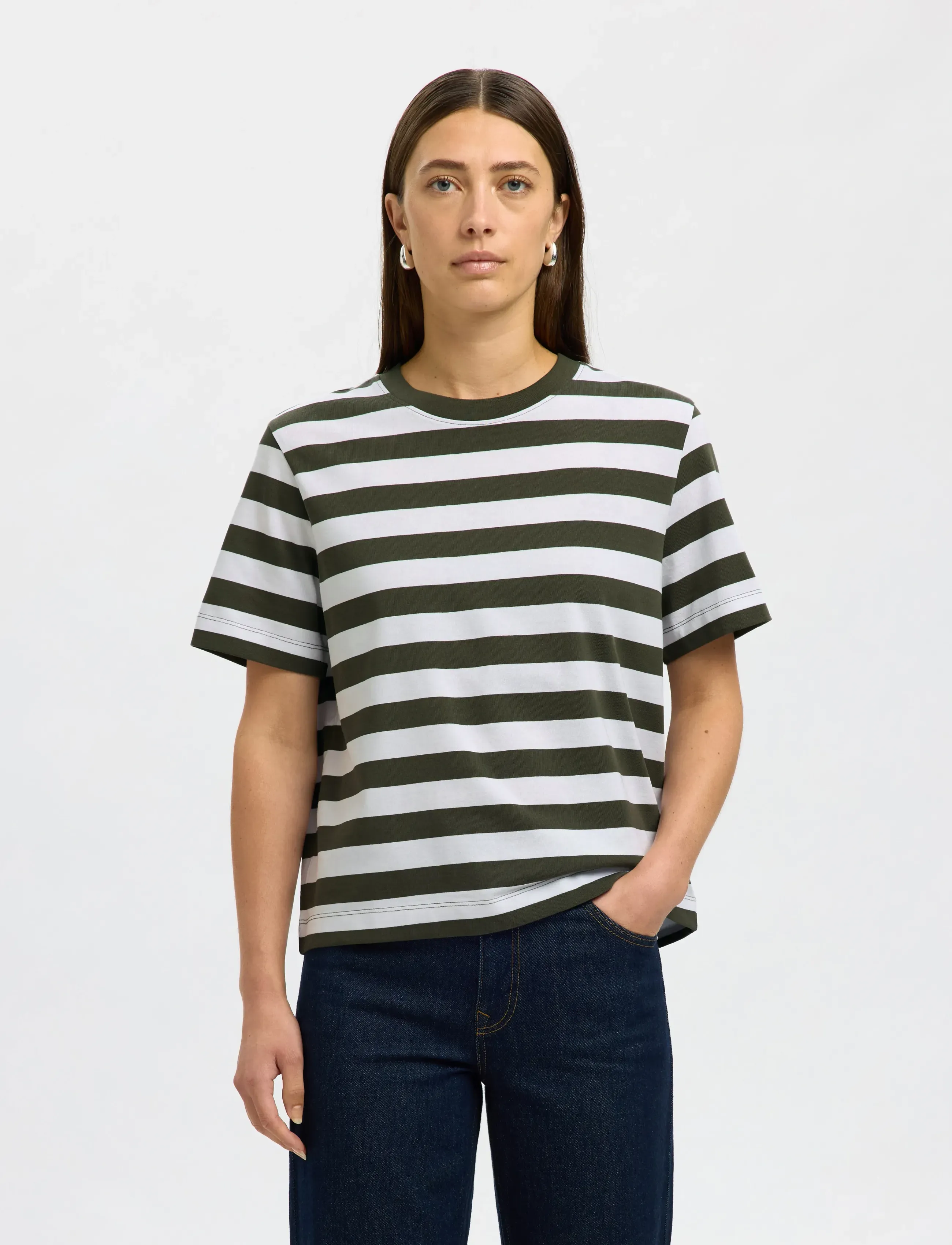 Selected SLFESSENTIAL SS STRIPED BOXY TEE NOOS - T-shirts - DEEP DEPTHS / khaki/green