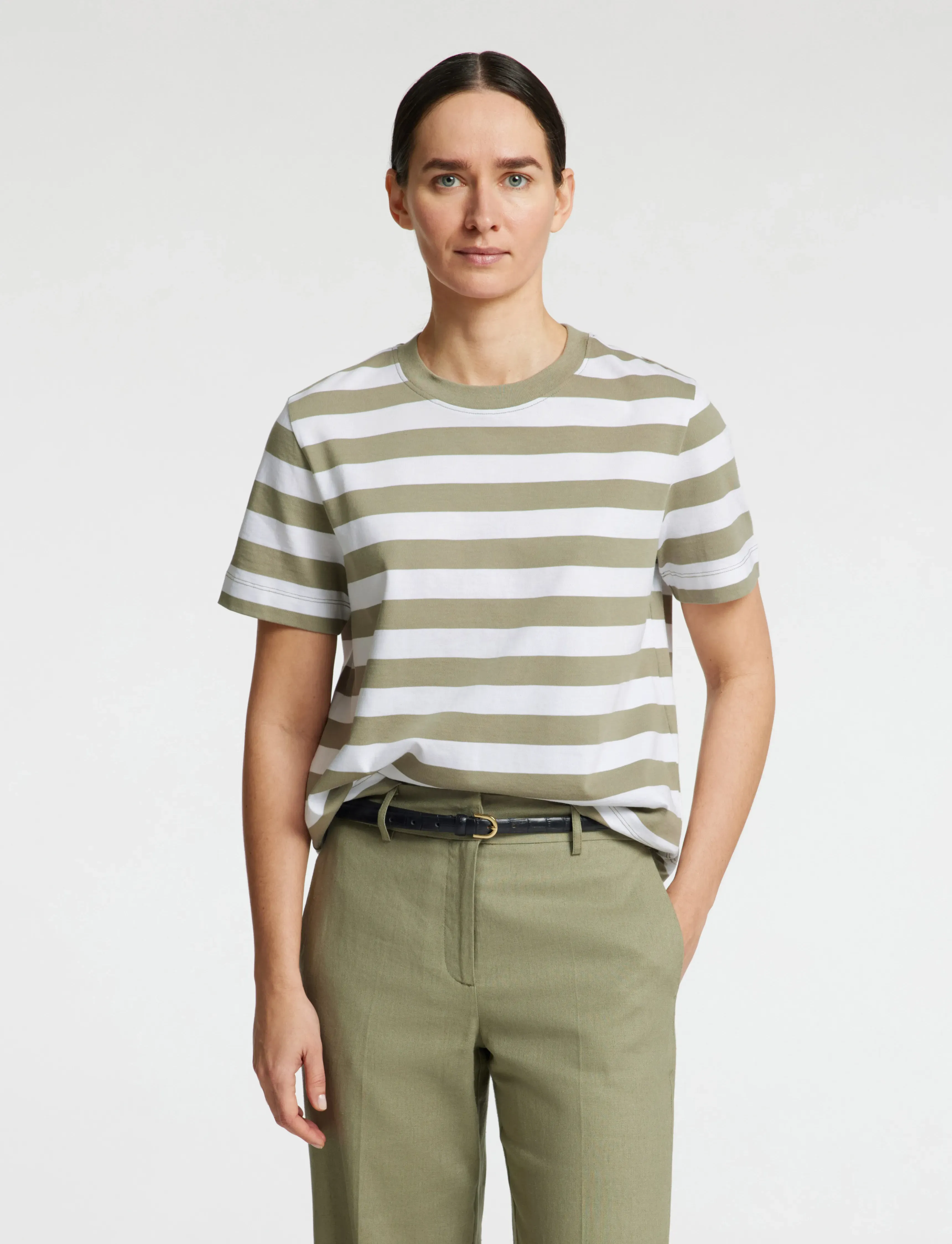 Selected SLWESSENTIAL SS STRIPED BOXY TEE NOOS - T-shirts - VETIVER / khaki/green