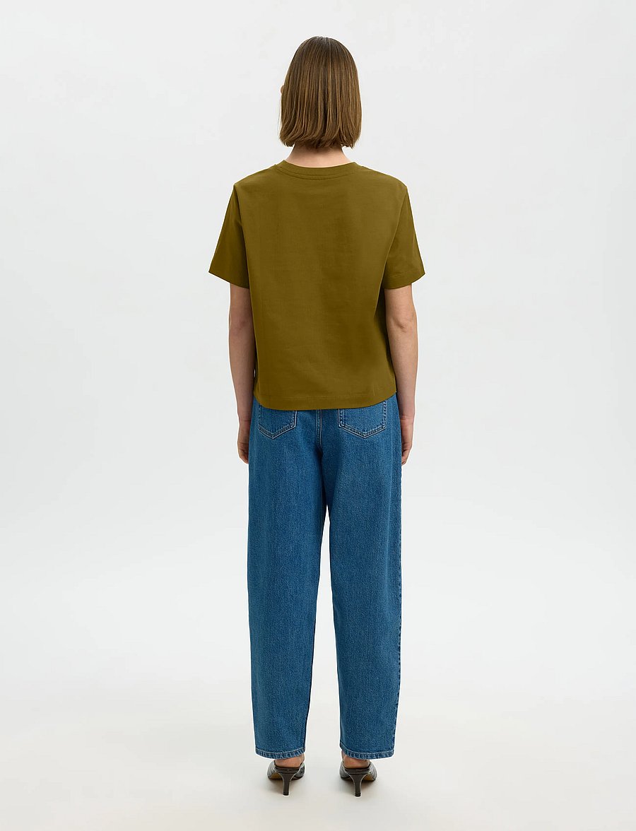 Selected - SLWESSENTIAL SS BOXY TEE NOOS - t-särgid - fir green - 2