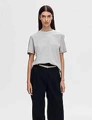 Selected Femme - SLFESSENTIAL SS BOXY TEE NOOS - t-shirts - light grey melange - 2