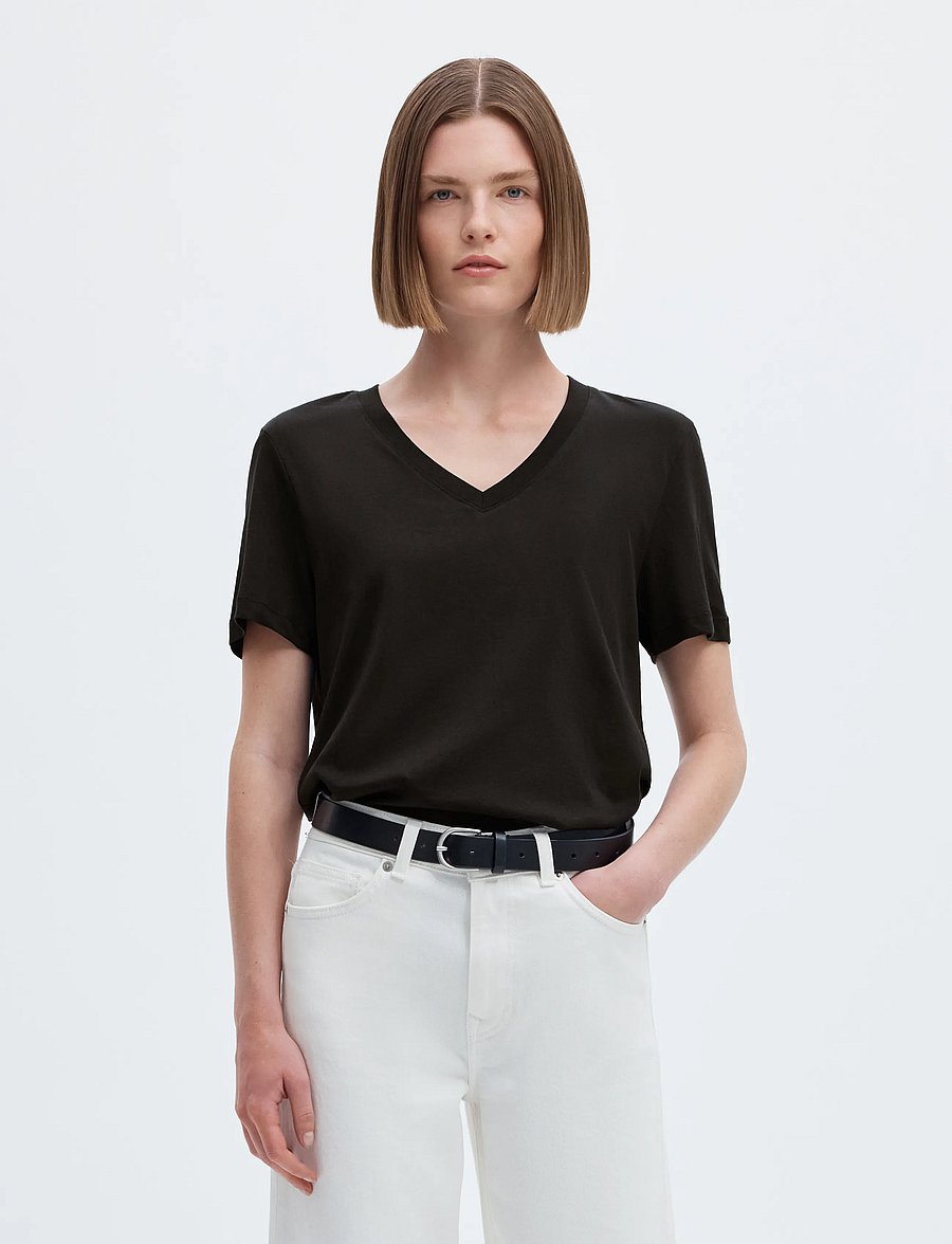 Selected - SLWESSENTIAL SS V-NECK TEE NOOS - t-shirts - black - 0