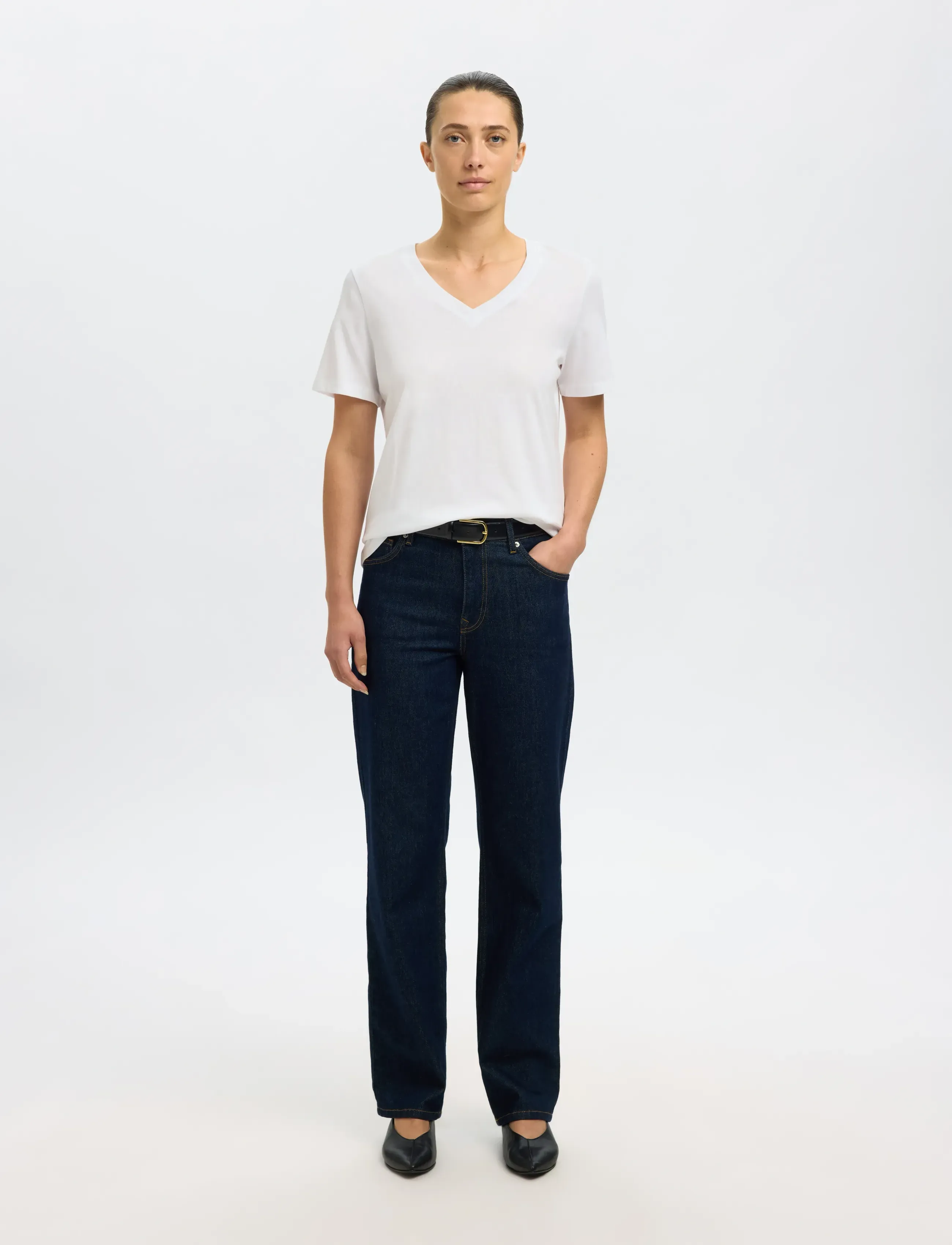 Selected - SLWESSENTIAL SS V-NECK TEE NOOS - t-shirts - bright white - 4