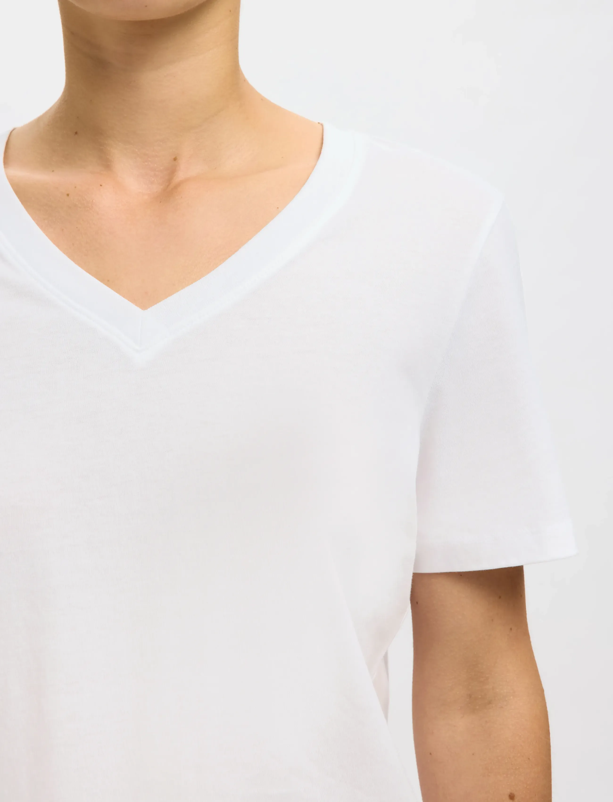 Selected - SLWESSENTIAL SS V-NECK TEE NOOS - t-shirts - bright white - 5