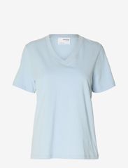 Selected Femme - SLFESSENTIAL SS V-NECK TEE NOOS - die niedrigsten preise - cashmere blue - 0