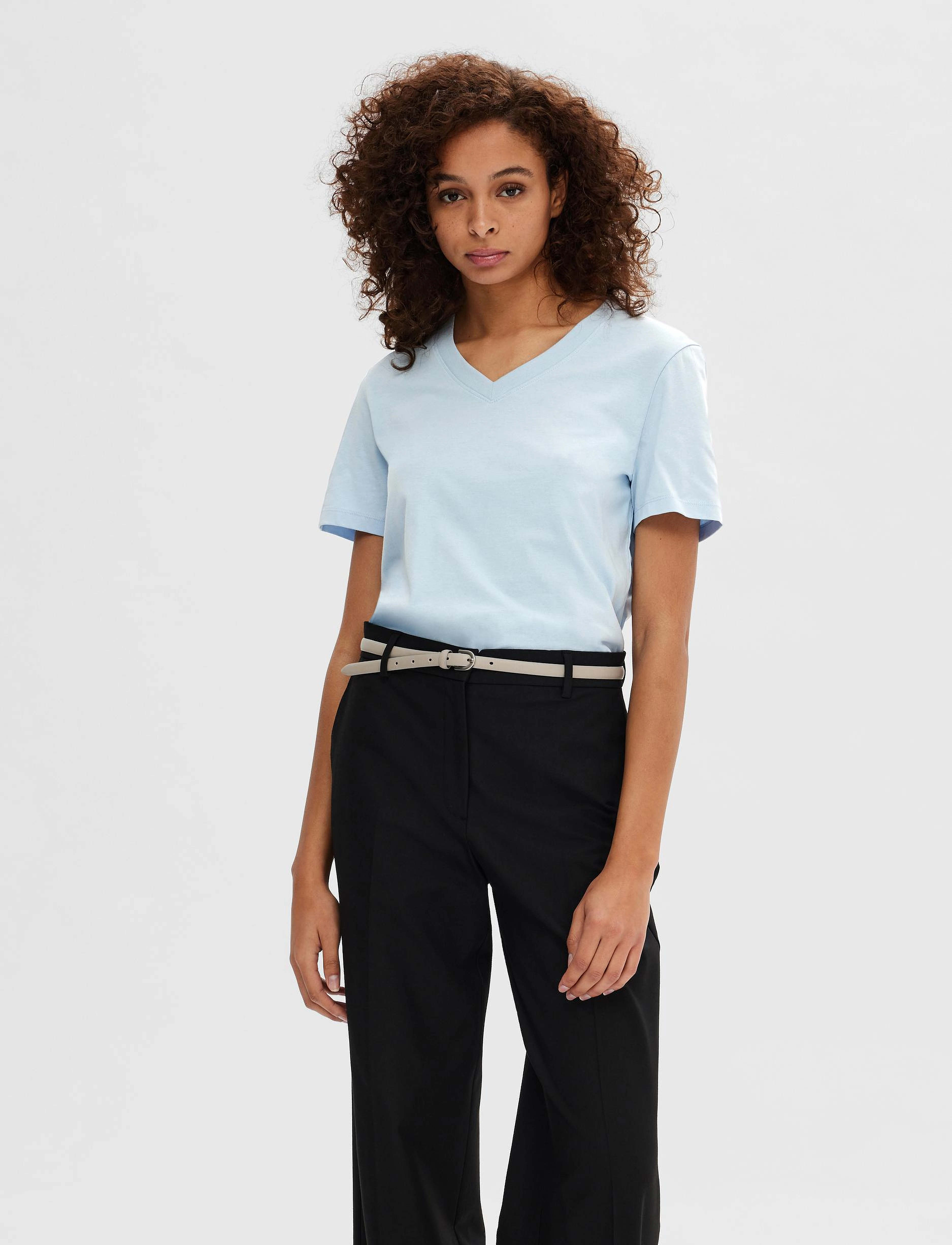 Selected SLWESSENTIAL SS V-NECK TEE NOOS - Marškinėliai - CASHMERE BLUE / blue