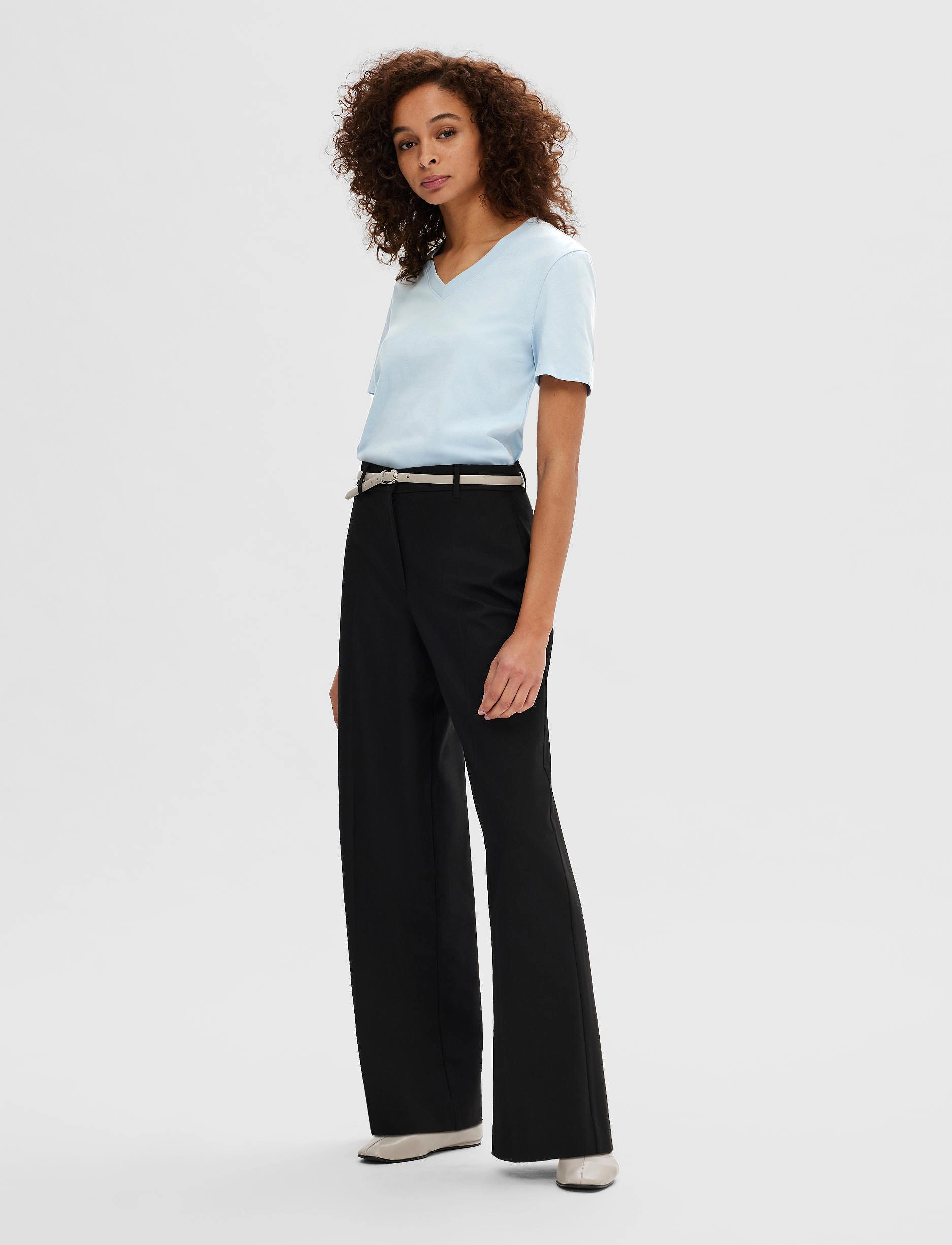 Selected - SLWESSENTIAL SS V-NECK TEE NOOS - t-shirts - cashmere blue - 3