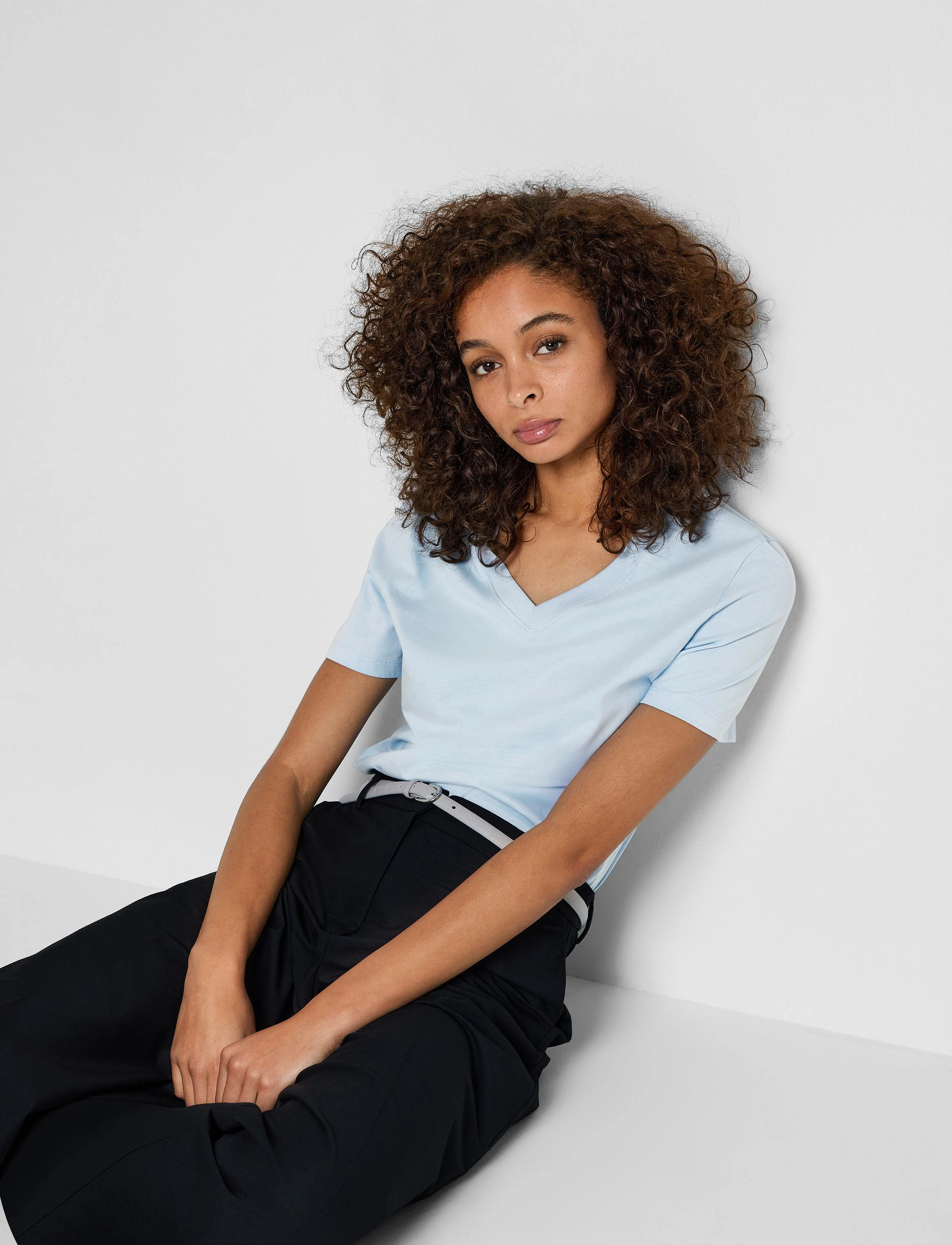 Selected - SLWESSENTIAL SS V-NECK TEE NOOS - t-shirts - cashmere blue - 5