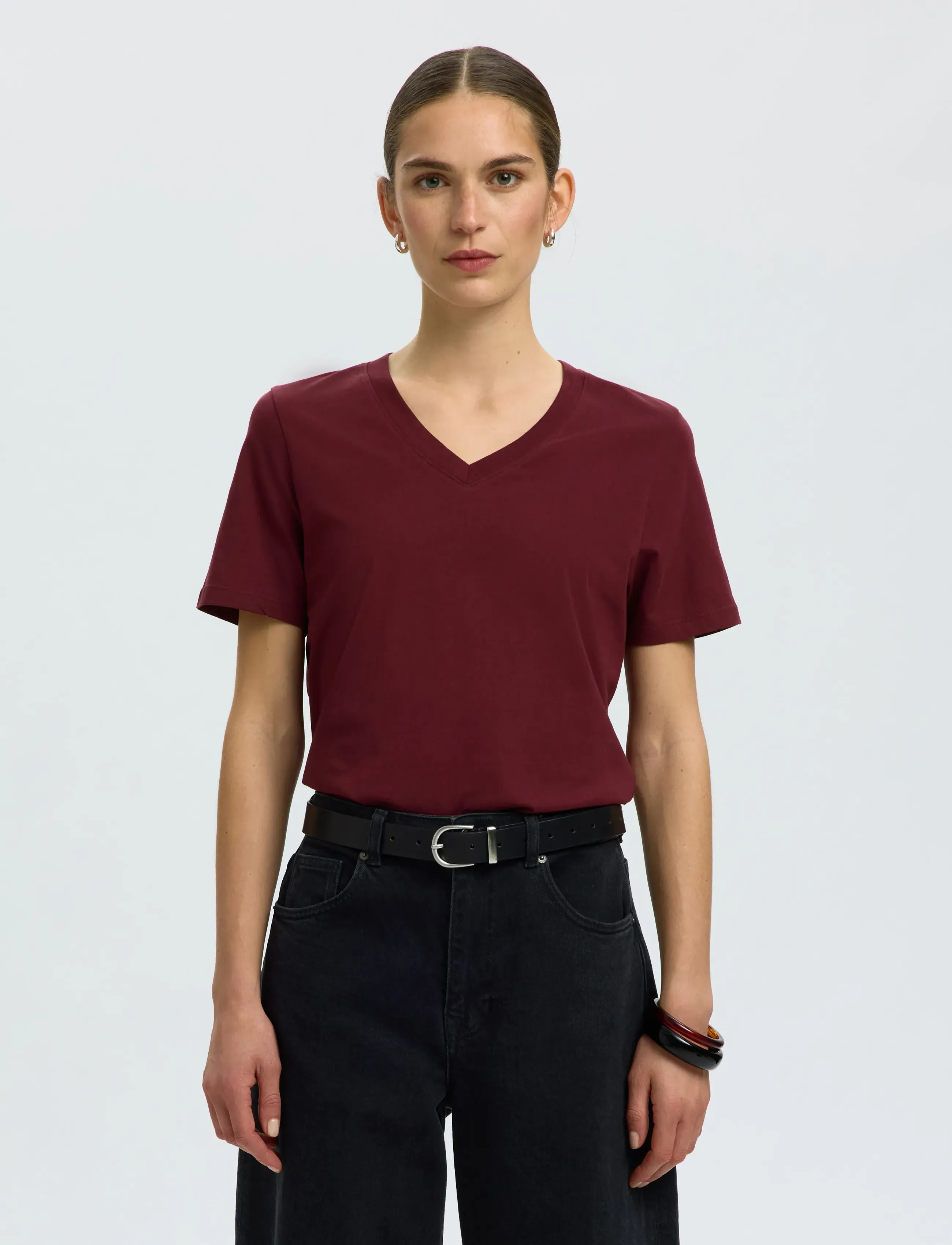 Selected SLWESSENTIAL SS V-NECK TEE NOOS - T-shirts - TAWNY PORT / burgundy