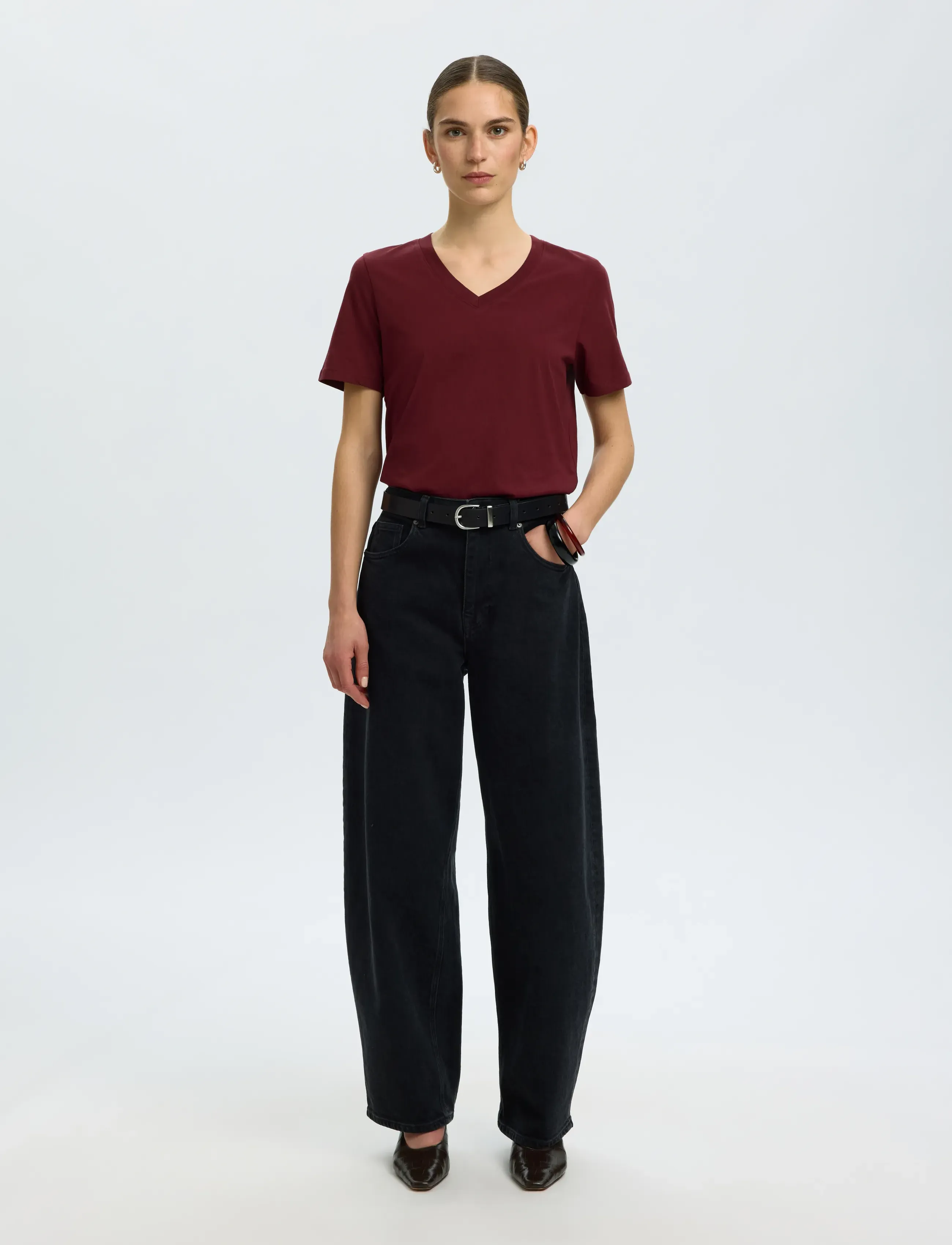 Selected - SLWESSENTIAL SS V-NECK TEE NOOS - t-shirts - tawny port - 3