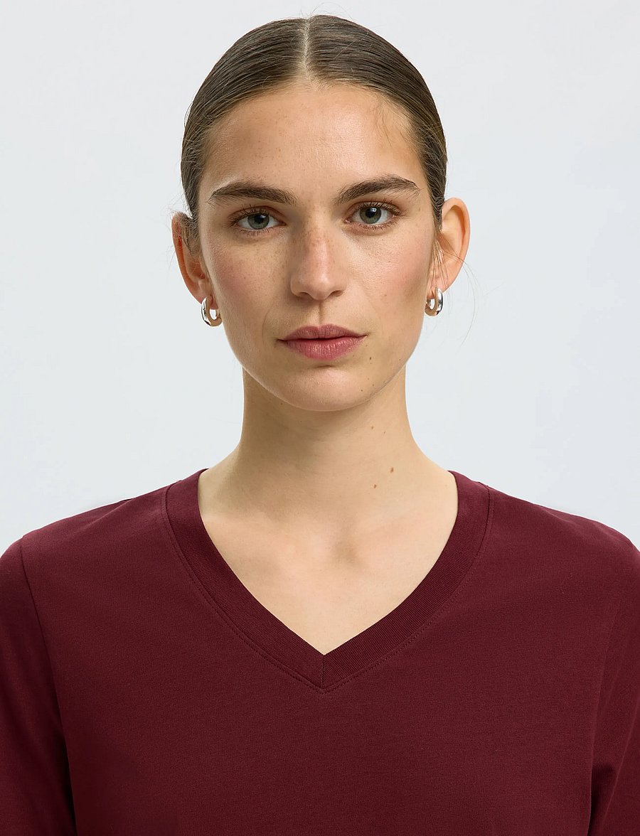 Selected - SLWESSENTIAL SS V-NECK TEE NOOS - t-shirts - tawny port - 4