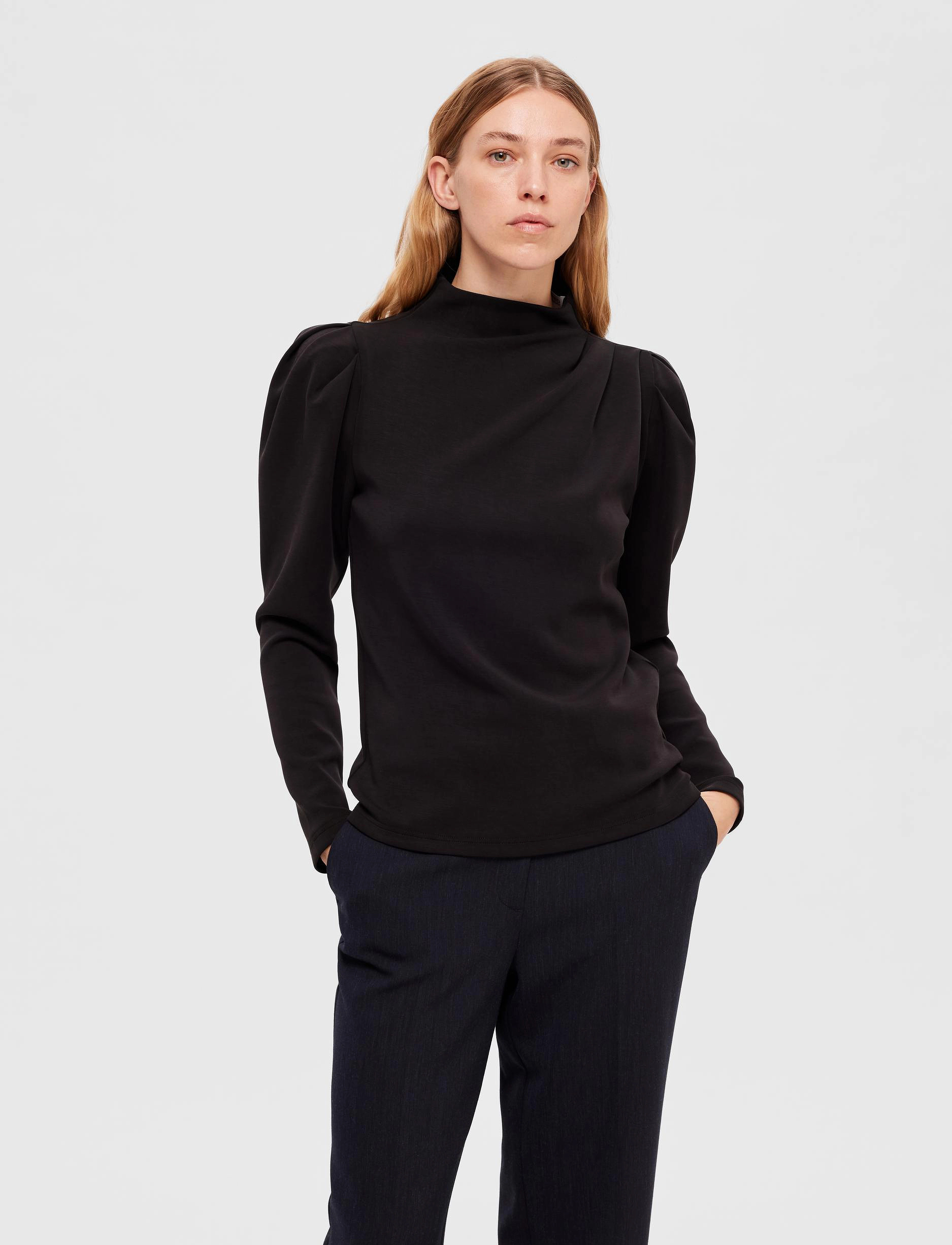 Selected SLFFENJA LS T-NECK TOP B NOOS - Blusen - BLACK / black