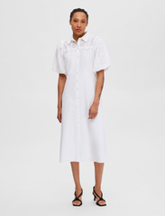 Selected Femme - SLFVIOLETTE 2/4 ANKLE BRODERI DRESS B - skjortklänningar - bright white - 4