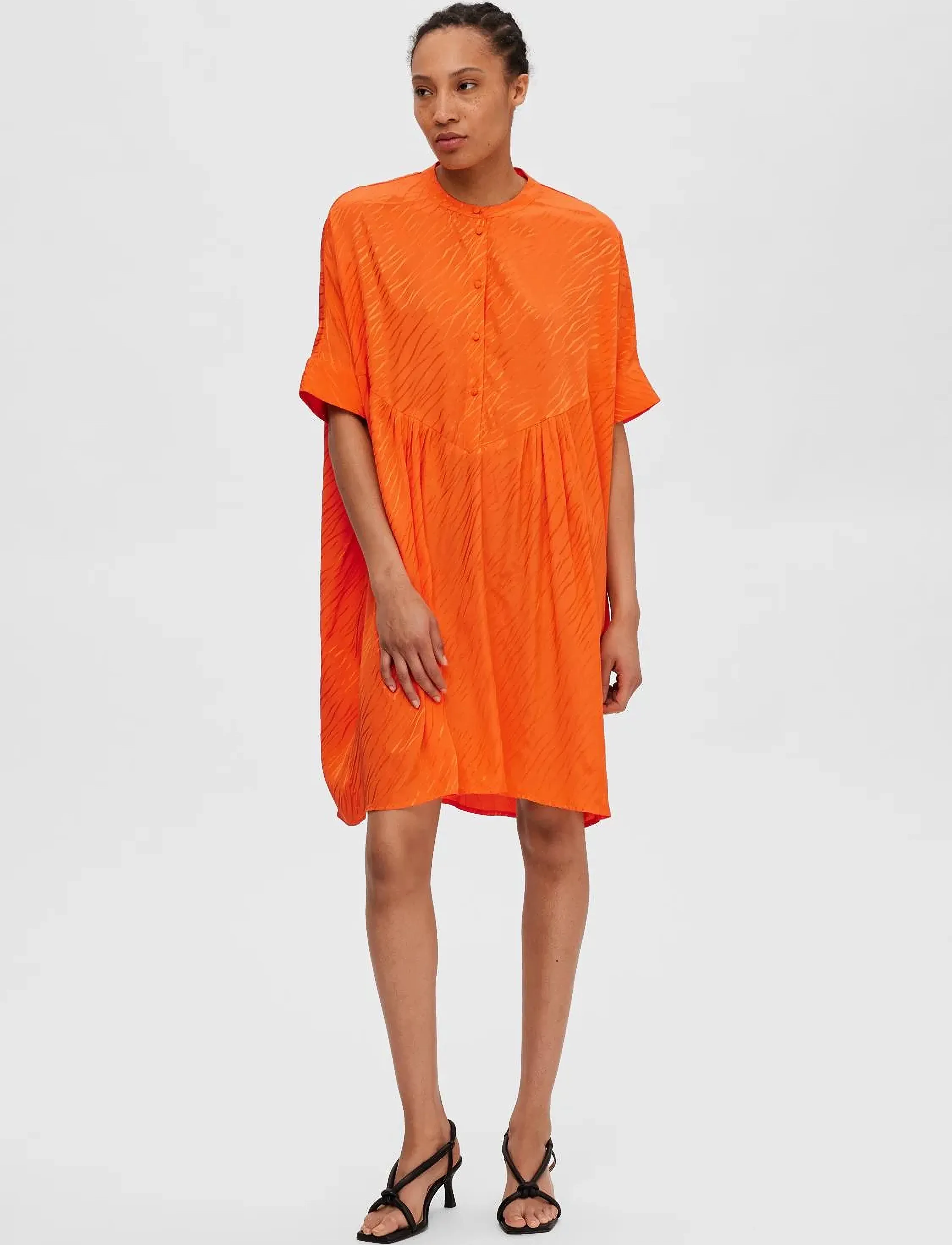 SELECTED Slfabienne-Viola Ss Oversize Dress B midiklänningar dam – bild 5