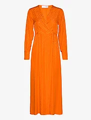 Selected Femme - SLFABIENNE LS SATIN ANKLE WRAP DRESS B - festtøj til outletpriser - orangeade - 0