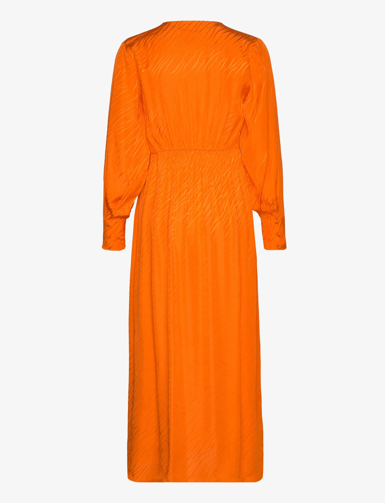 Selected Femme - SLFABIENNE LS SATIN ANKLE WRAP DRESS B - festtøj til outletpriser - orangeade - 1