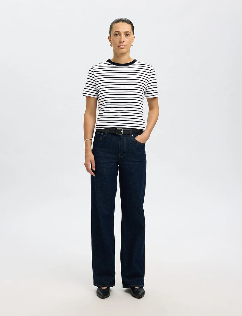 Selected - SLFMYESSENTIAL SS STRIPE O-NECK TEE - t-shirts - black - 4