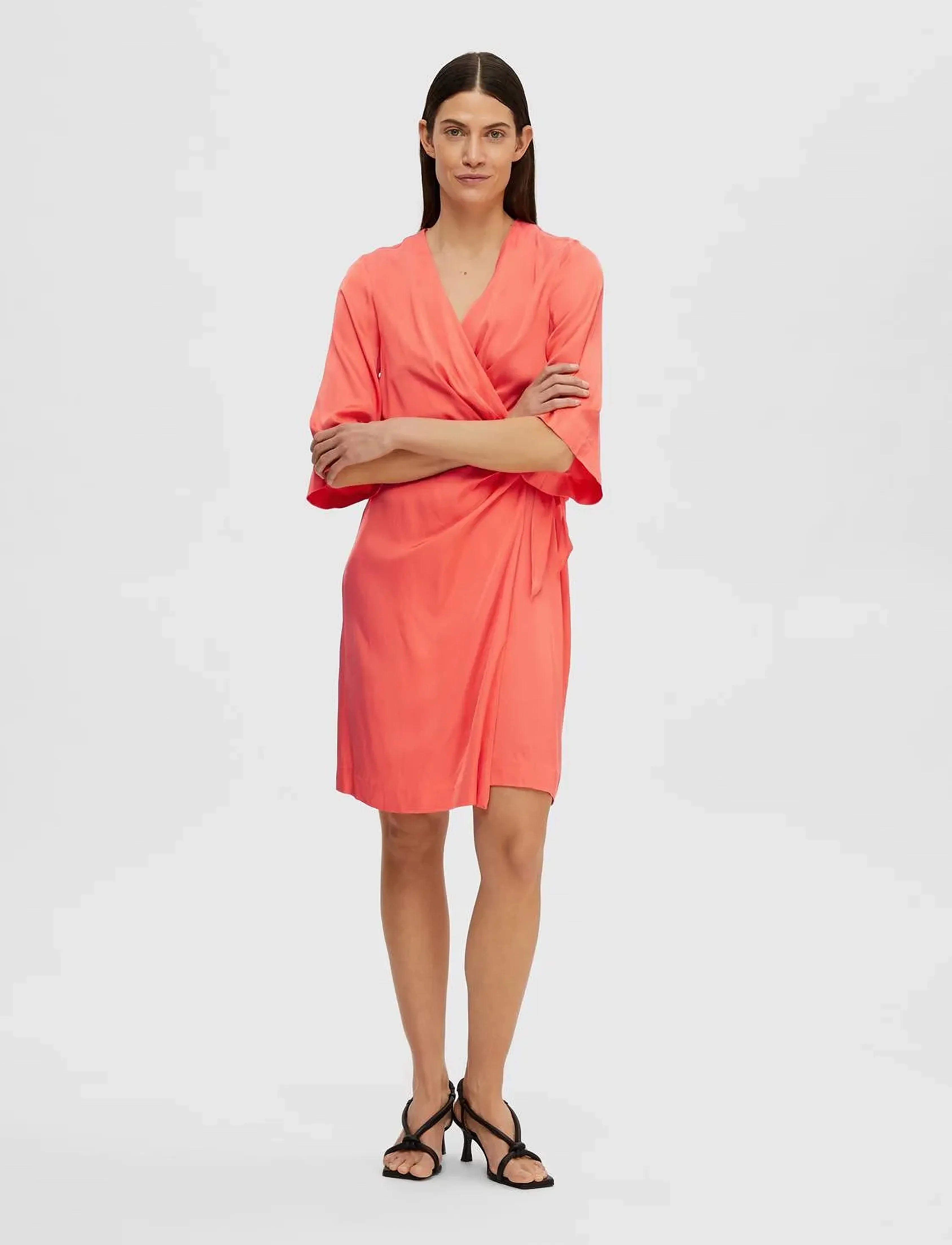 Selected - SLFFRANZISKA 3/4 SHORT SATIN WRAP DRESS - slå-om-kjoler - emberglow - 5