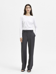 Selected Femme - SLFRITA MW WIDE PANT DGM N NOOS - tailored trousers - dark grey melange - 4