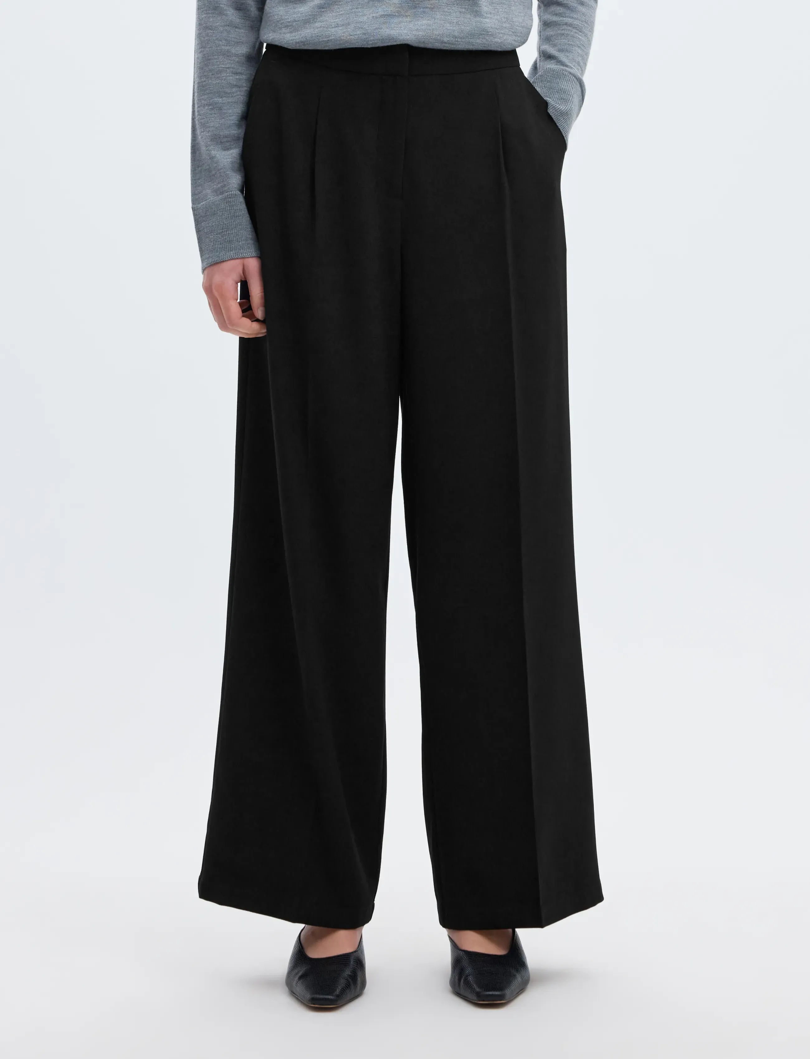 Selected SLFTINNI MW WIDE PANT N NOOS - Püksid - BLACK / black