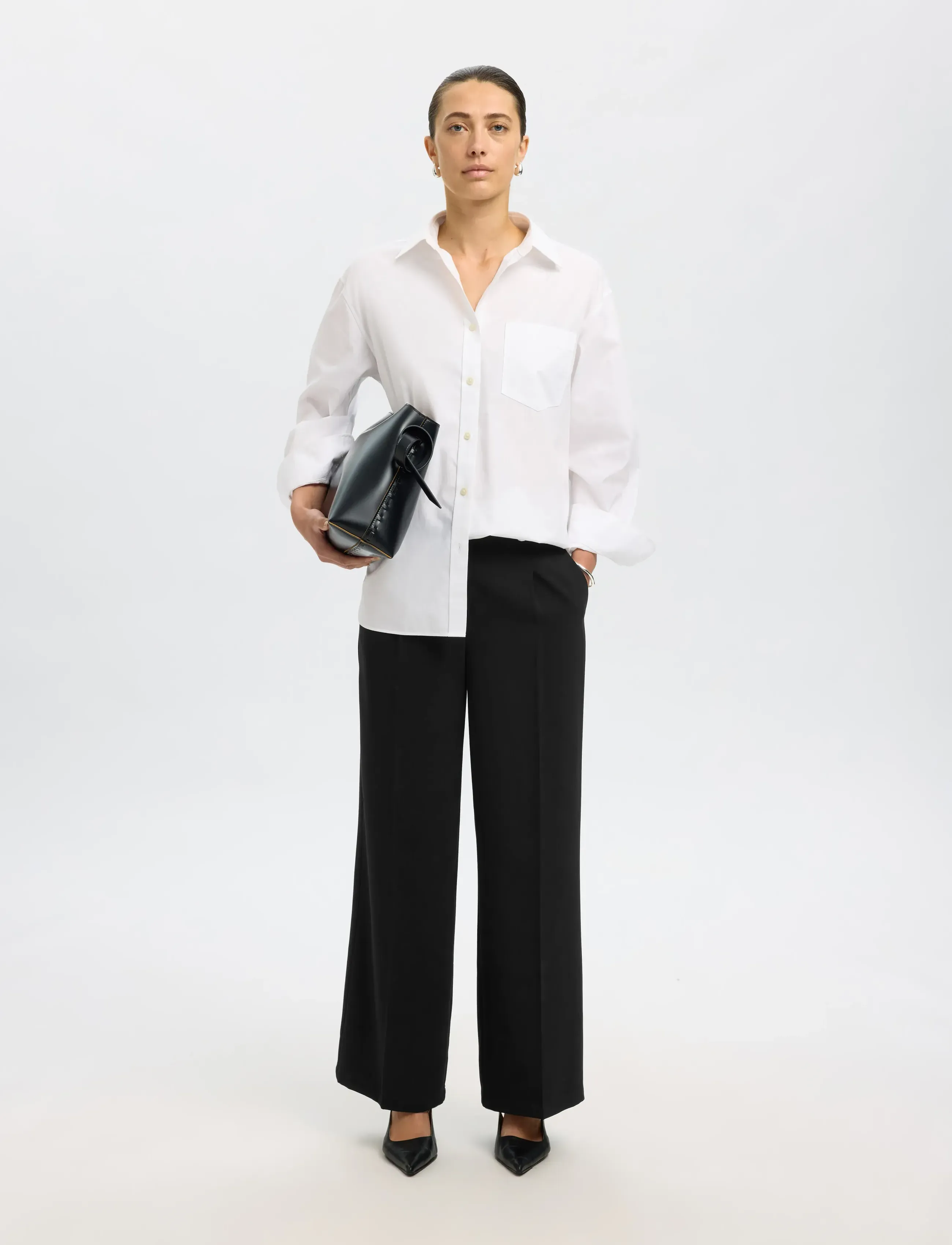 Selected - SLFTINNI MW WIDE PANT N NOOS - anzugshosen - black - 4