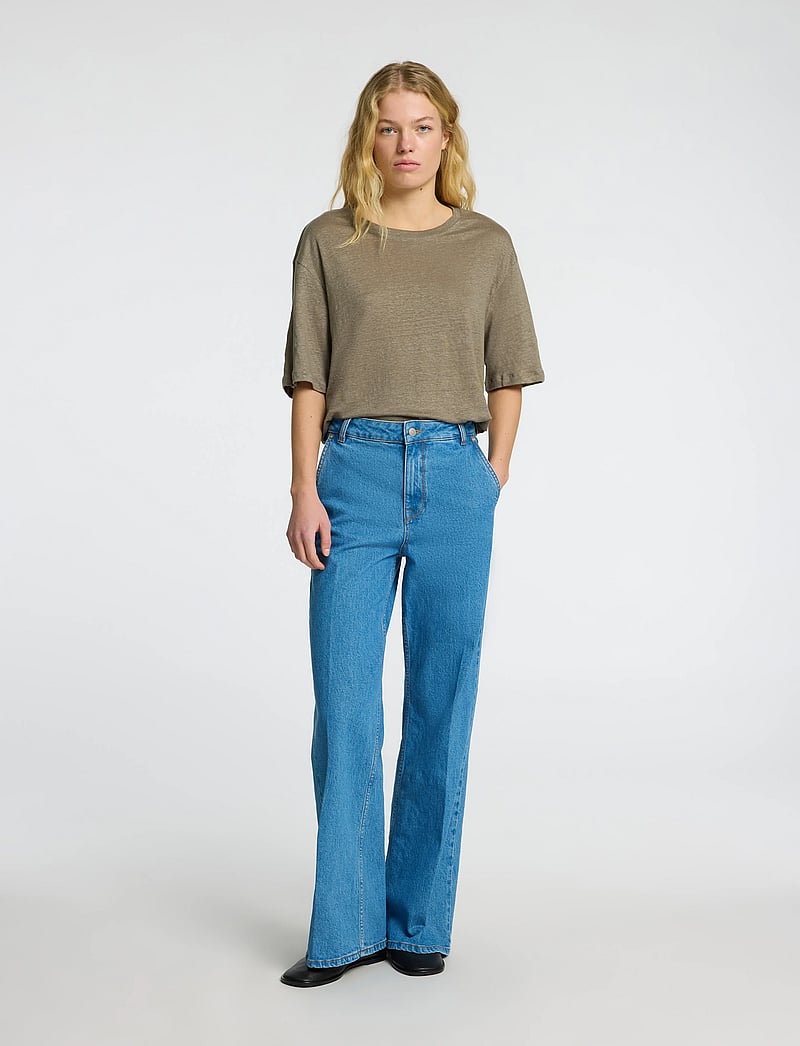 Selected - SLFVILJA LINEN SS TEE - t-shirts - vetiver - 4