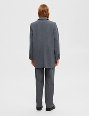 Selected Femme - SLFMYLA LS RELAX BLAZER MGM STRIPE NOOS - ballīšu apģērbs par outlet cenām - medium grey melange - 3
