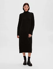 Selected Femme - SLFMALINE LS KNIT DRESS HIGH NECK NOOS - stickade klänningar - black - 2