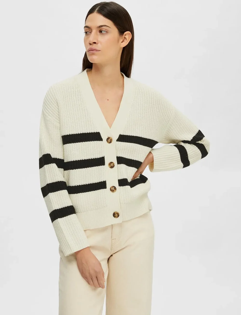 Selected - SLFBLOOMIE LS KNIT V-NECK CARDIGAN NOOS - cardigans - snow white - 5