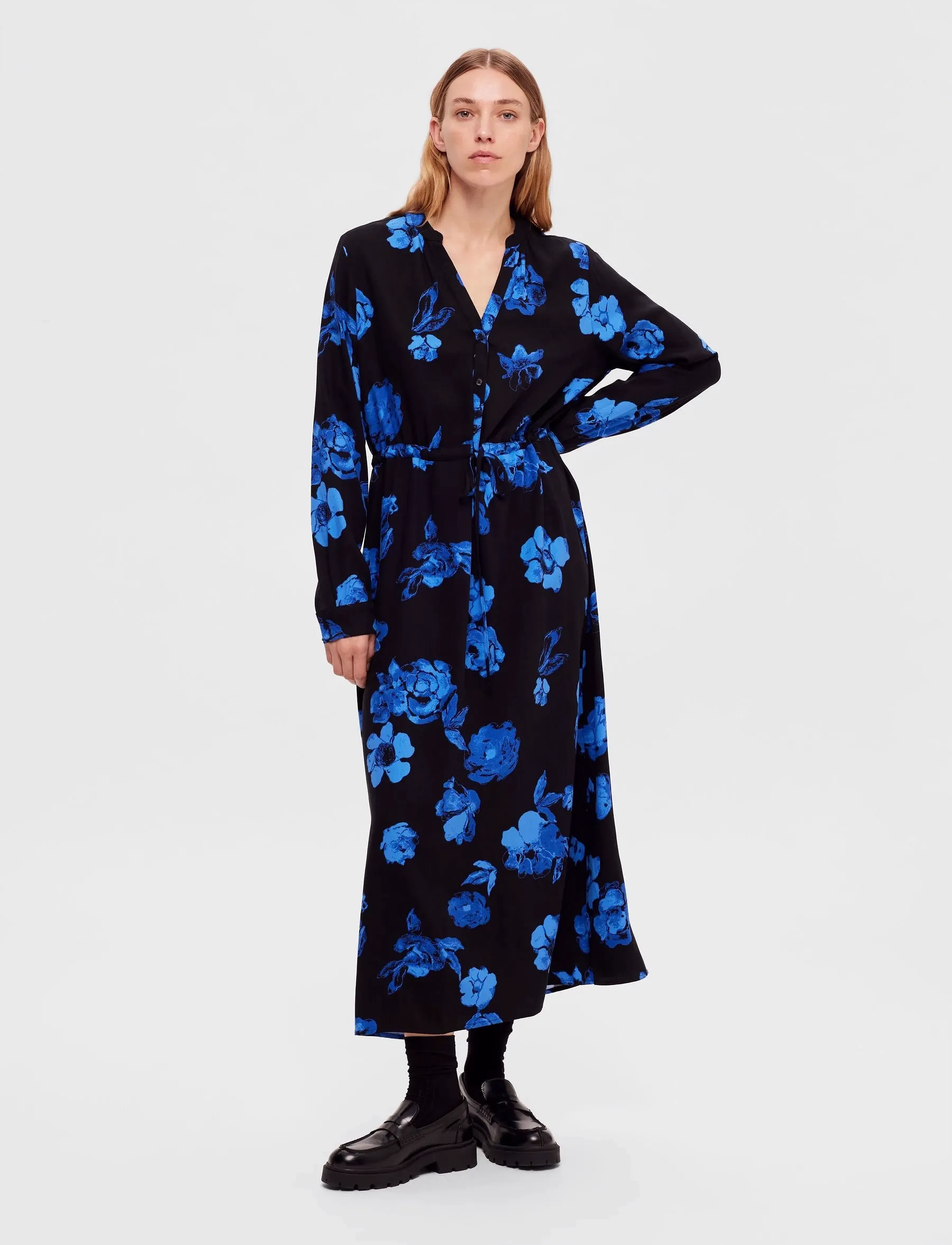 Selected - SLFKATRINA LS AOP ANKLE DRESS NOOS - hemdkleider - black - 2