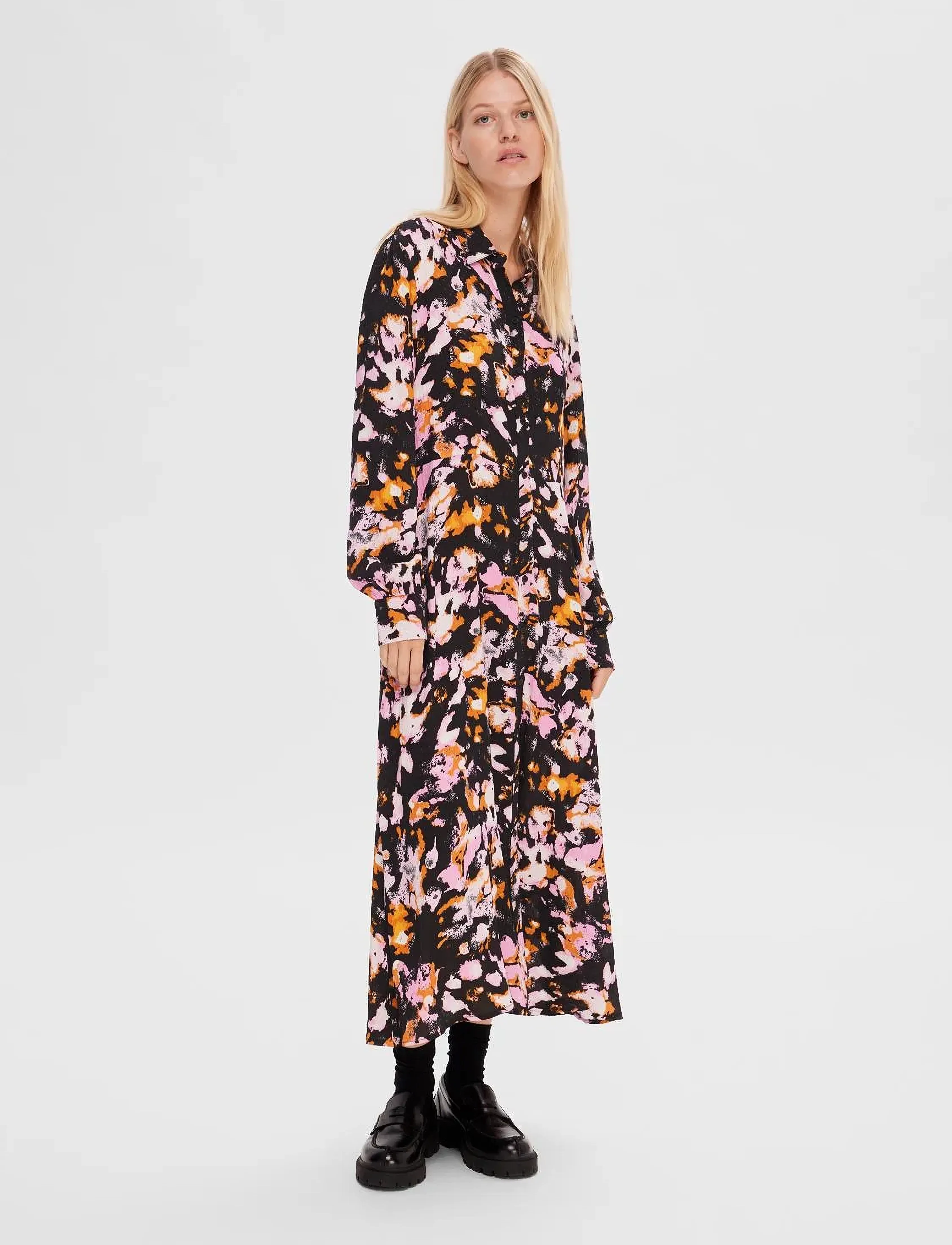 Selected SLFIRENE LS ANKLE AOP SHIRT DRESS NOOS - Hemdkleider - BLACK / black