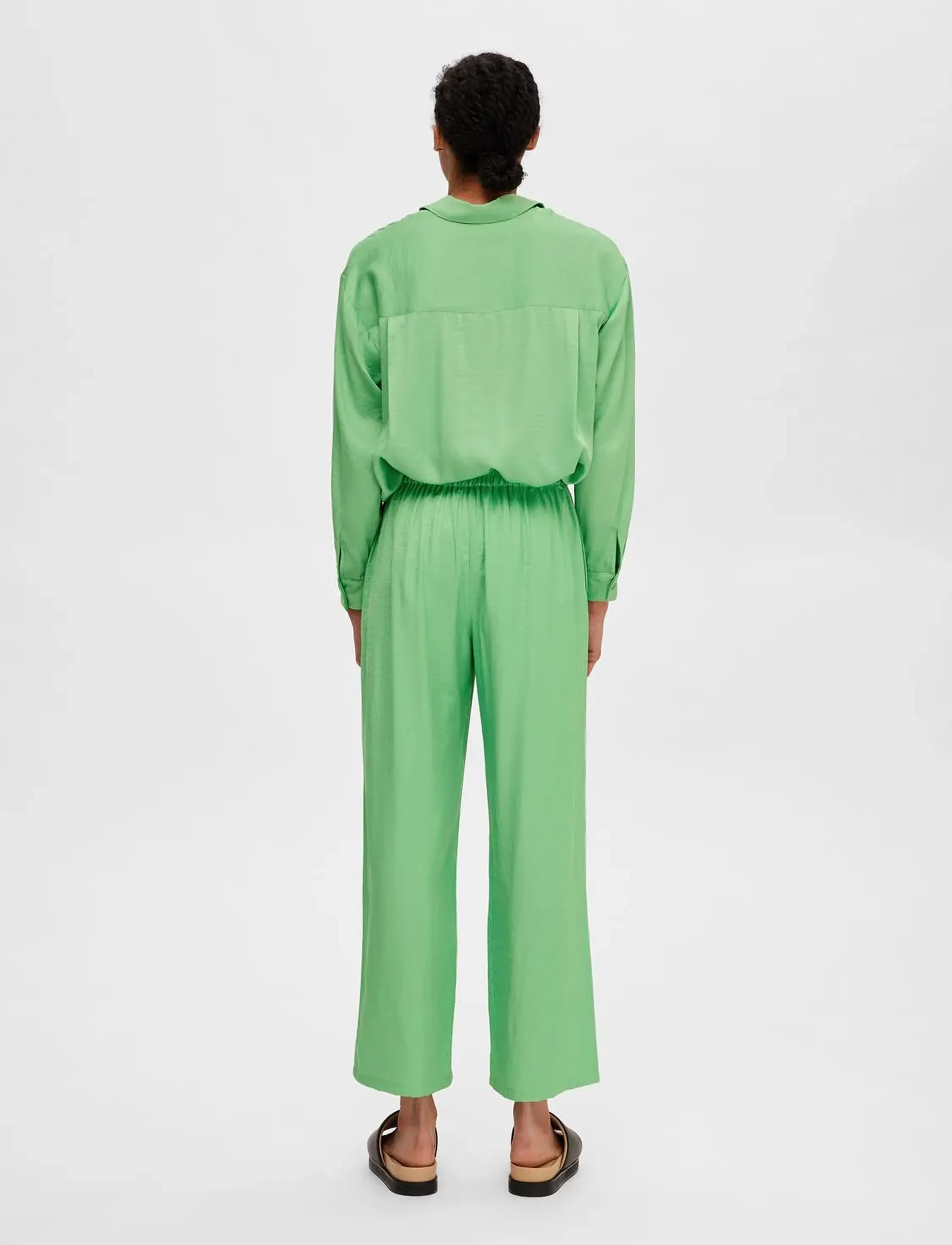 Selected - SLFDESIREE  MW PANT B - hosen mit weitem bein - absinthe green - 3