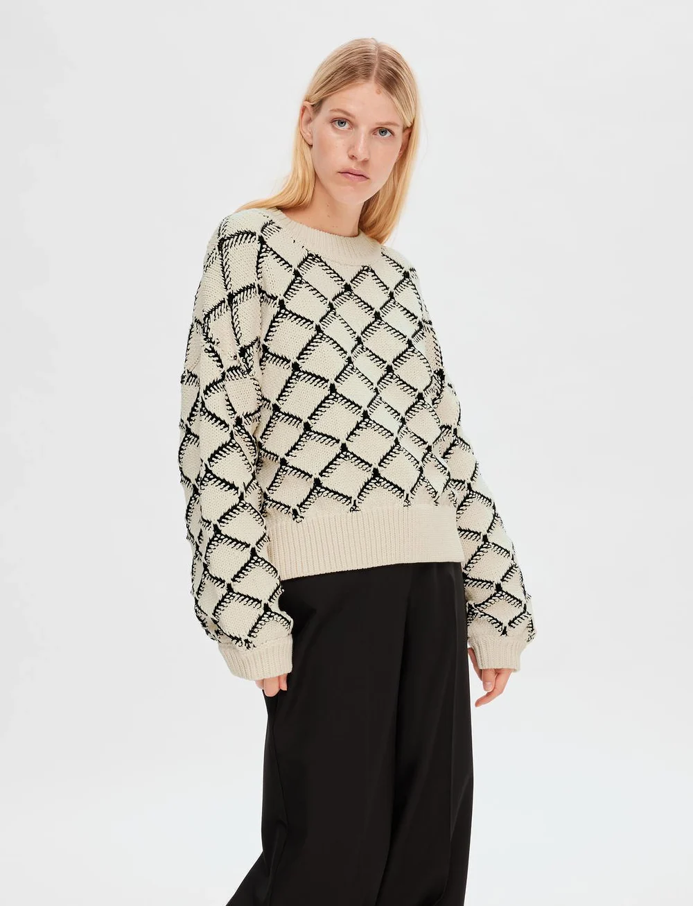 Selected - SLFOLIVIA LS CROPPED KNIT O-NECK - striktrøjer - birch - 5