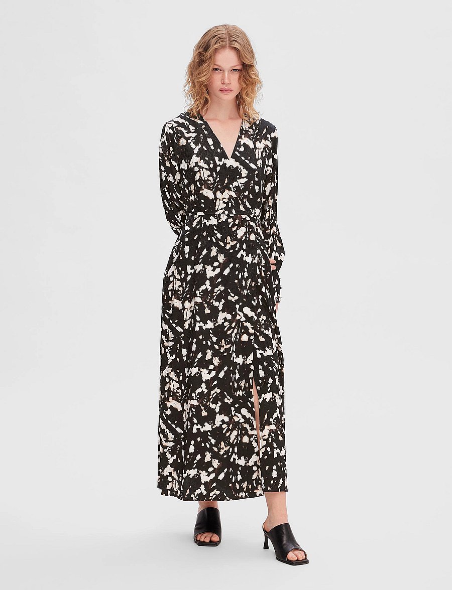 Selected - SLFJUSTINE LS AOP ANKLE WRAP DRESS B - slå-om-kjoler - java - 4