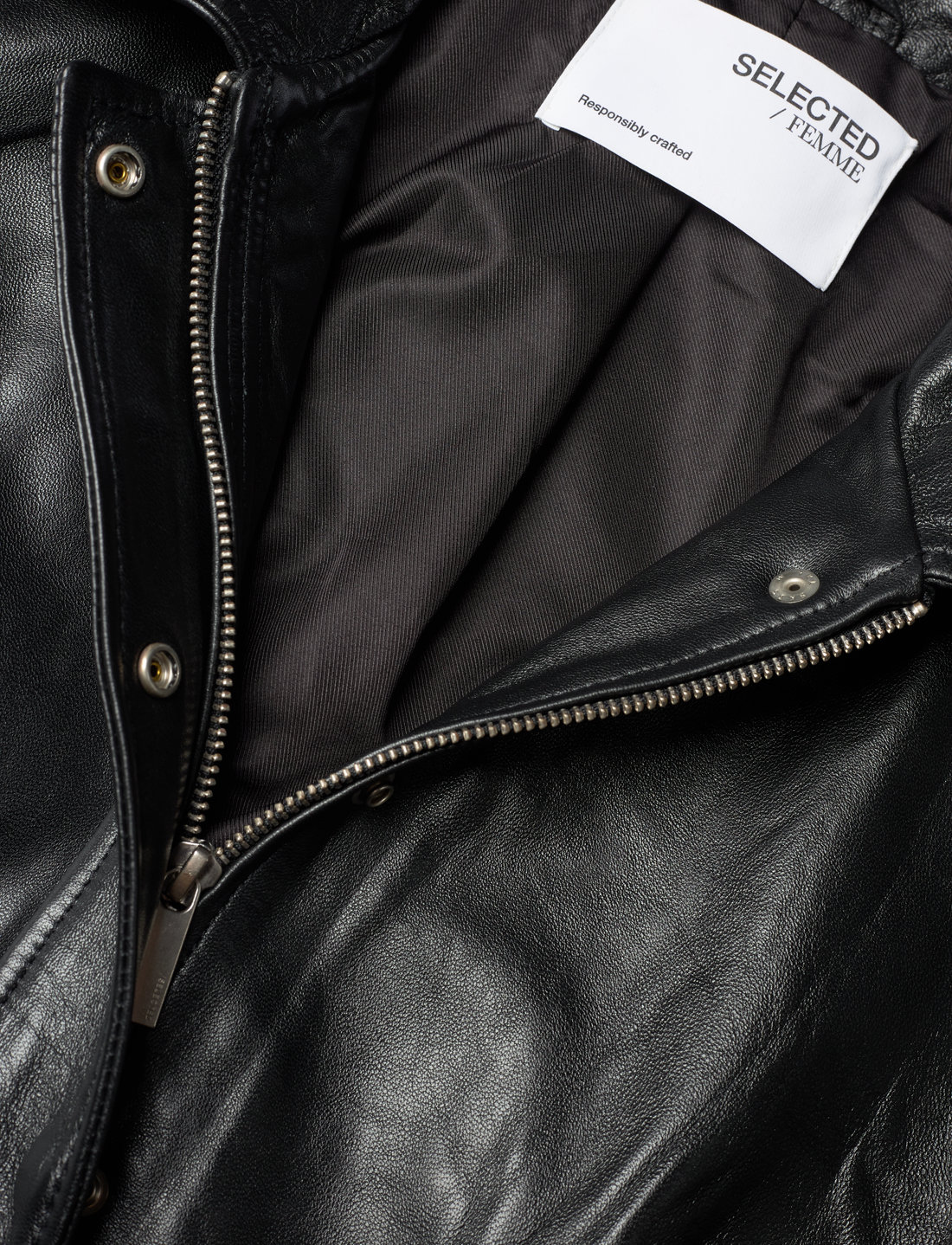 efterfølger Sorg at tilføje Selected Femme Slfbecky Leather Bomber Jacket - 2199 kr. Køb Læderjakker  fra Selected Femme online på Boozt.com. Hurtig levering & nem retur
