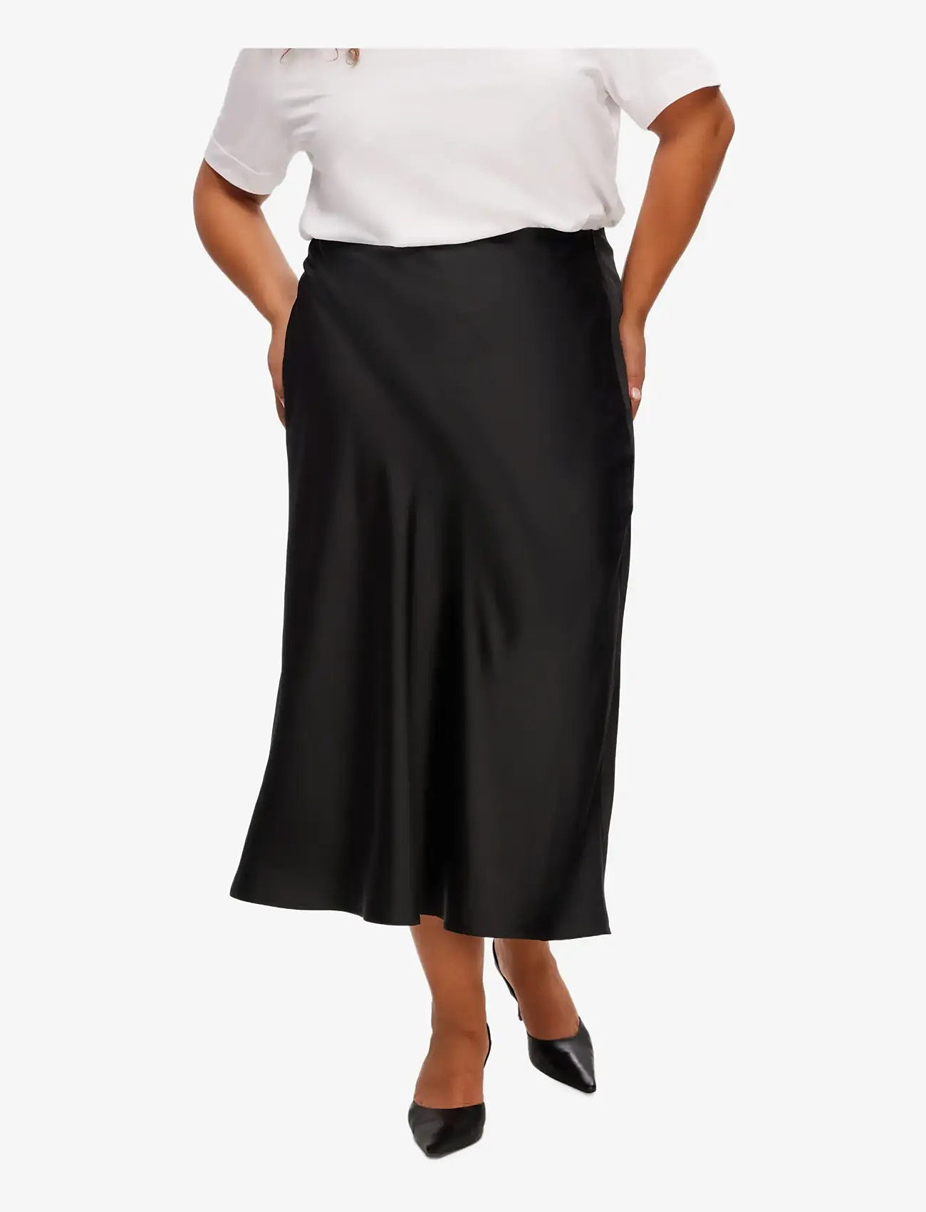 Selected - SLFLENA HW MIDI SKIRT NOOS - satin skirts - black - 2