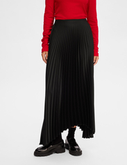 Selected Femme - SLFTINA LONG PLISSE SKIRT B - pleated skirts - black - 2