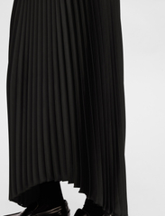 Selected Femme - SLFTINA LONG PLISSE SKIRT B - pleated skirts - black - 5