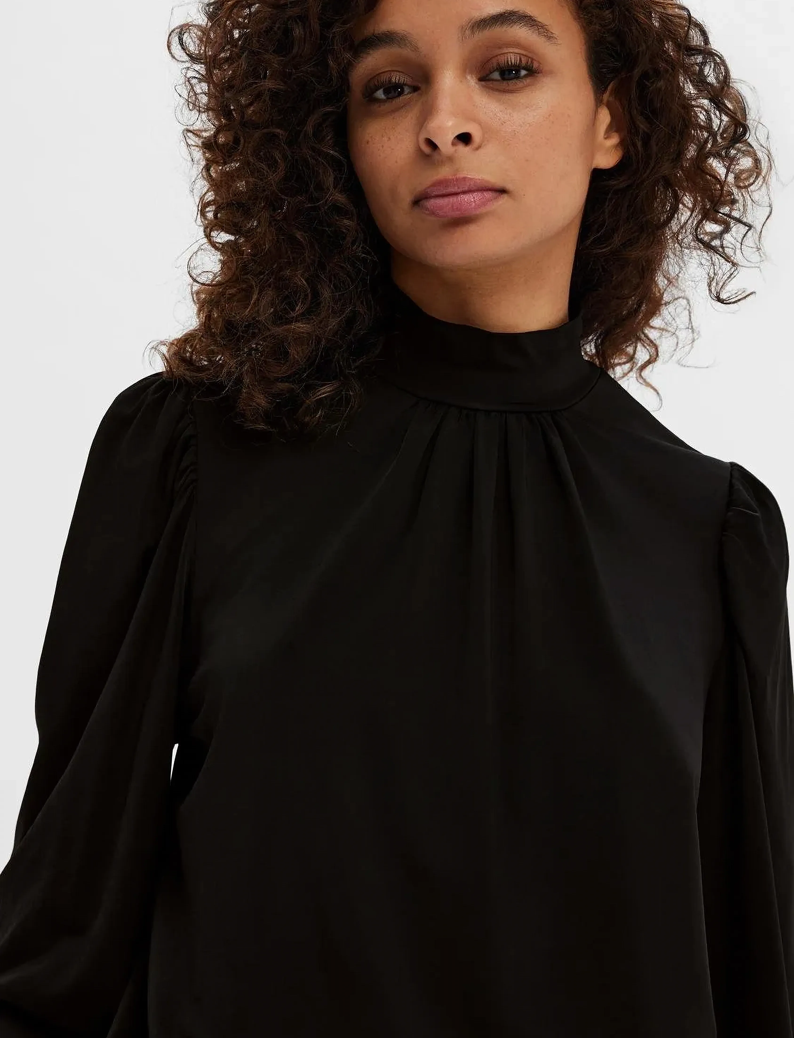 Selected - SLFSAYA LS HIGH NECK TOP - langærmede bluser - black - 5