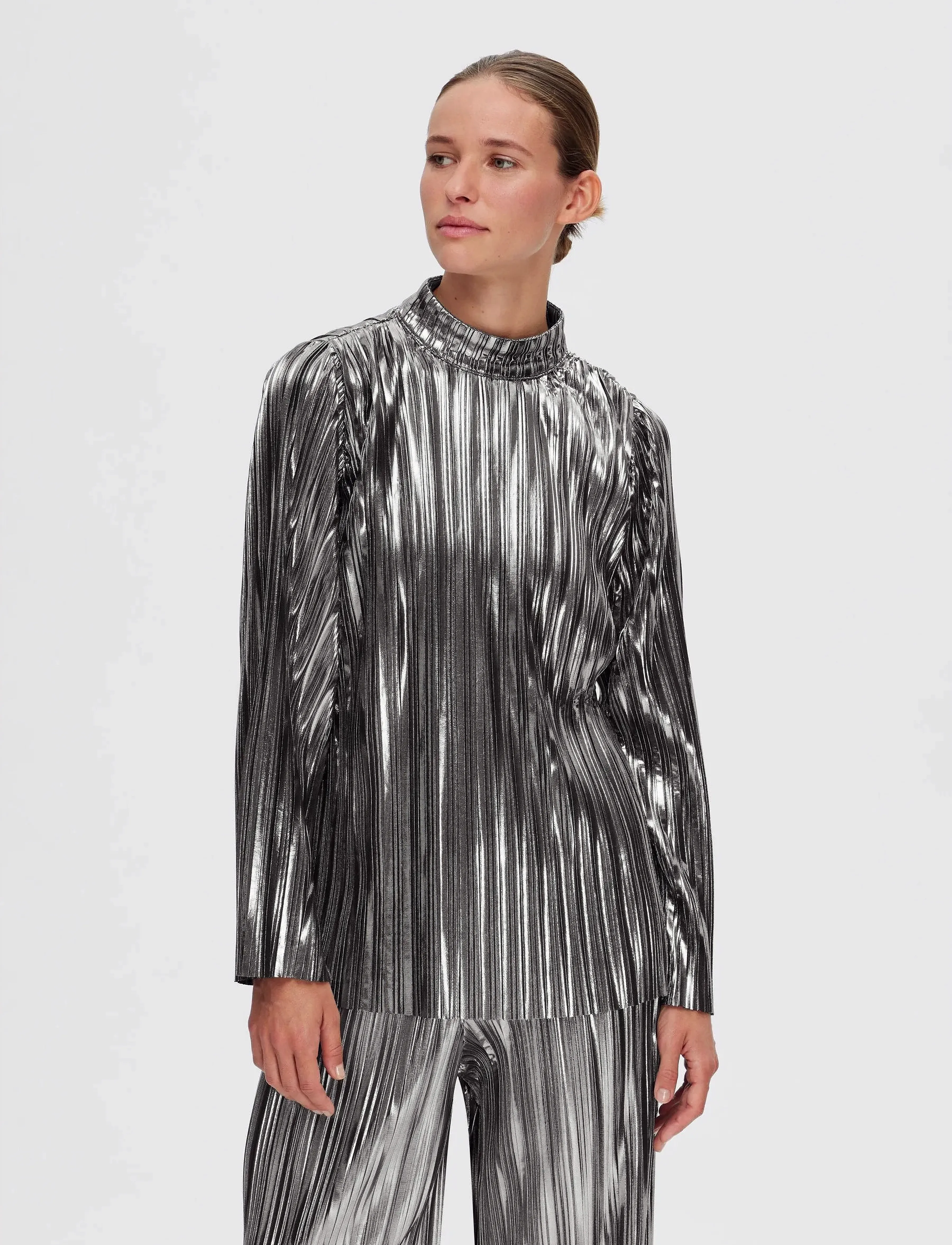 Selected - SLFNALINE LS HIGH NECK PLISSE TOP - langærmede bluser - silver - 3