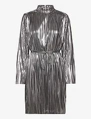 Selected Femme - SLFNALINE LS HIGH NECK SHORT PLISSE DRES - midi dresses - silver - 0