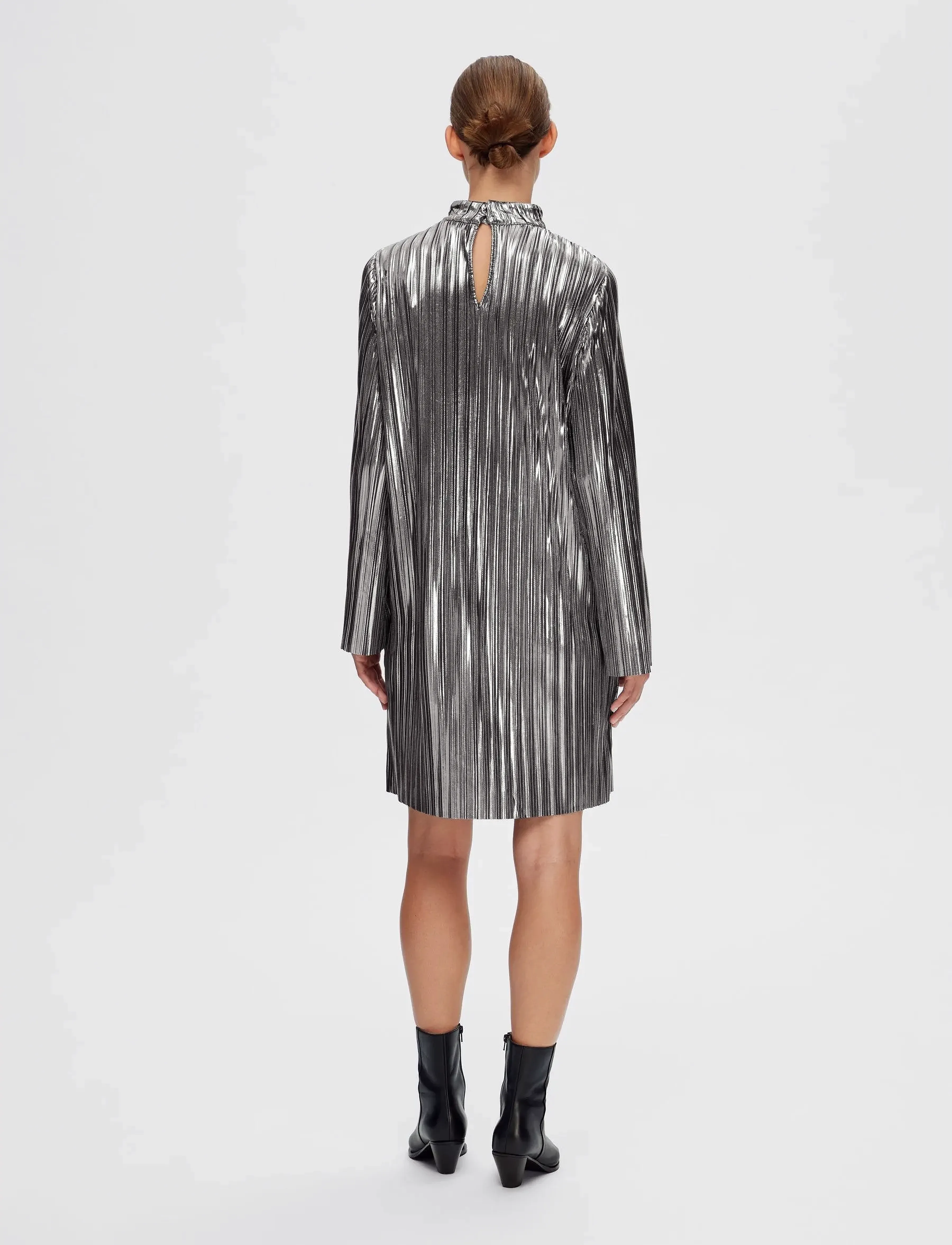 Selected - SLFNALINE LS HIGH NECK SHORT PLISSE DRES - peoriided outlet-hindadega - silver - 3